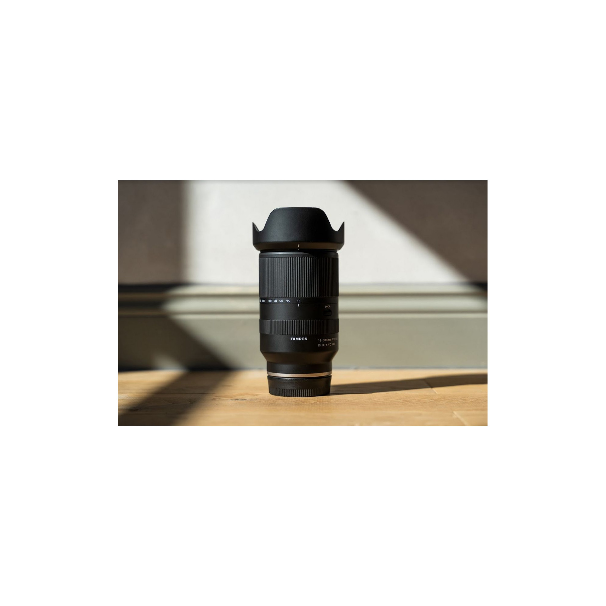 18-300 mm f3.5-6.3 Di III AVC