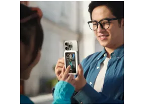 Snap Selfie Screen with Light - Insta360
