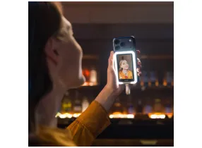 Snap Selfie Screen with Light - Insta360
